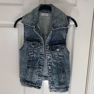 Brandy Melville Acid Washed Jean Vest One Size